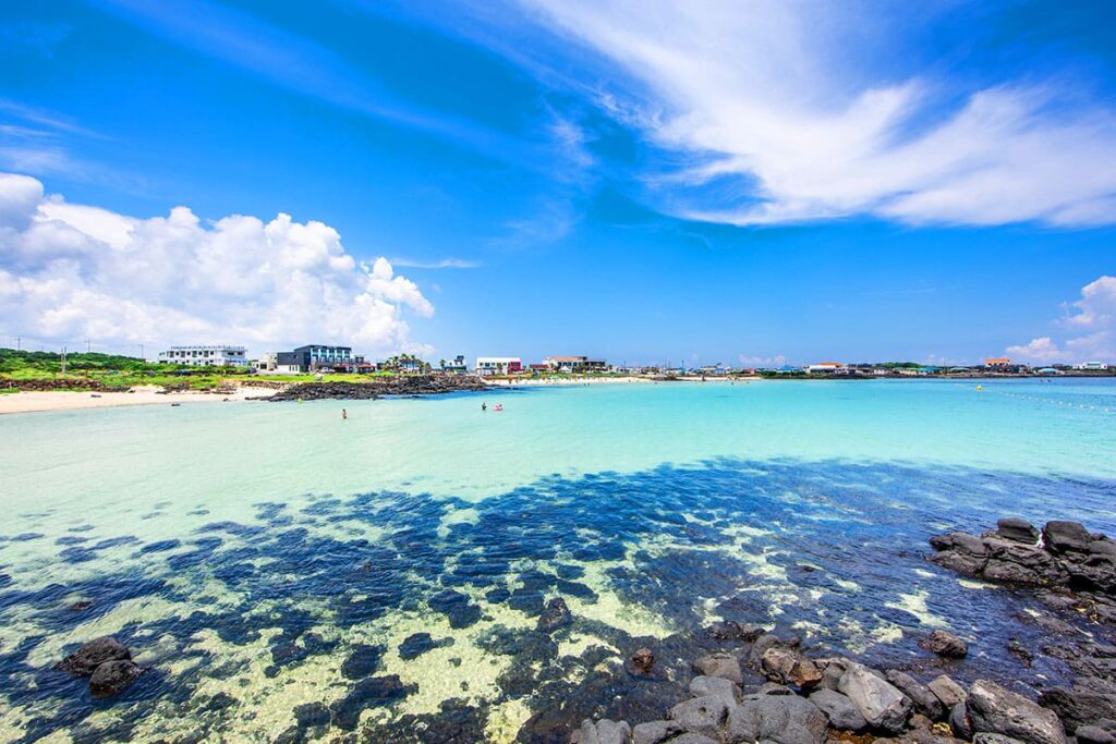 Boyfriend-on-demand-jeju-beach